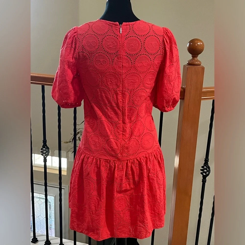 Karl Lagerfeld PARIS CIRCLE ICON CORAL EYELET MINI PUFF SLEEVE DRESS SIZE 8